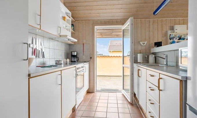 Vorupør House | Look forward to a wonderful stay in a house with a pool and wellness centre.