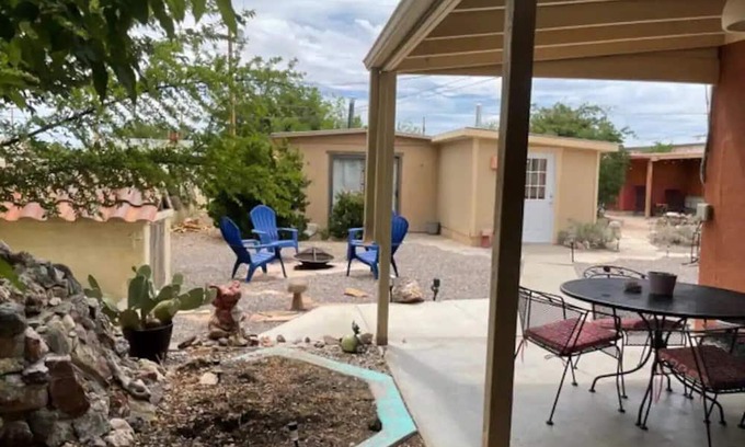 Truth or Consequences House | Cute, Cozy, and Spacious Home centrally located