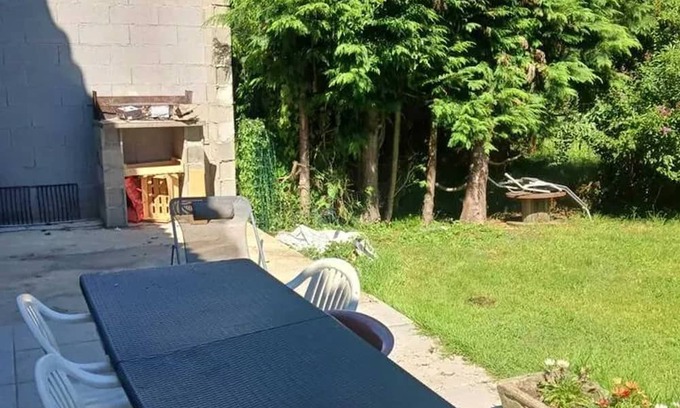 Prat-Bonrepaux House | Homerez - Spacious house for 8 ppl. with garden and terrace at Prat-Bonrepaux