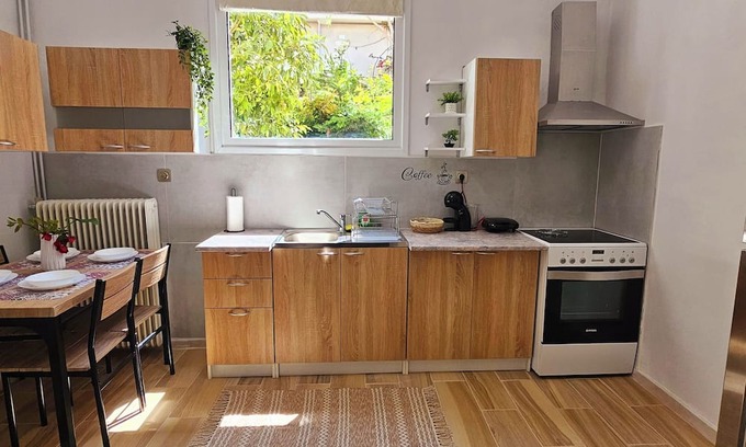 Petroupoli House | CozyPolis