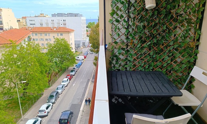 La Californie Apartment | Spacious apartment in the heart of Nice