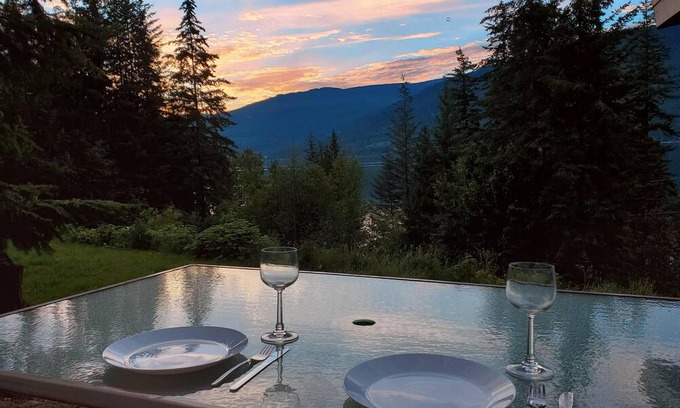Eagle Bay Bed & Breakfast | Suite Retreat at the Lakehouse, with lake access and beautiful lake views.