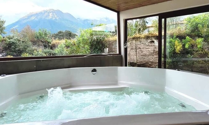 San Pablo del Lago Cottage | Refugio Cumandá - Country house