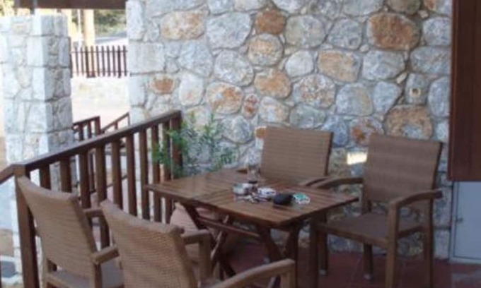 Omalos Villa | Your Gorge-Side Getaway Modern Villas, Natural Beauty