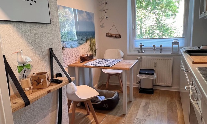 Bramow Apartment | Gemütliches Apartment Nahe der Ostsee und Dennoch Citynah