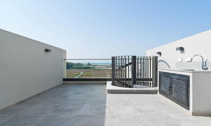 Vasa Koilaniou Apartment | Sunset Gardens II - Two Bedroom Apartment, Sleeps 4