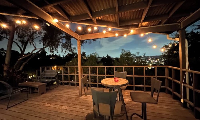 Eagle Rock House | Highland Park Designer Home with Massive deck & stunning views. Pet Friendly!