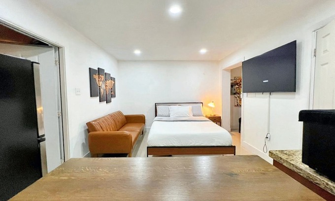 Miami Gardens Apartment | Vrbo Property