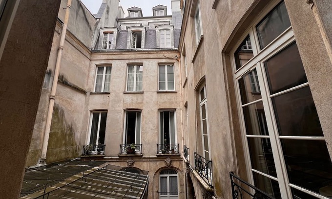 Sorbonne Apartment | Vrbo Property