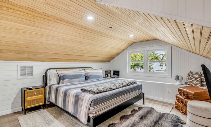 Isle of Palms House | Dog-friendly home with a private pool, two wet bars, deck, & central AC