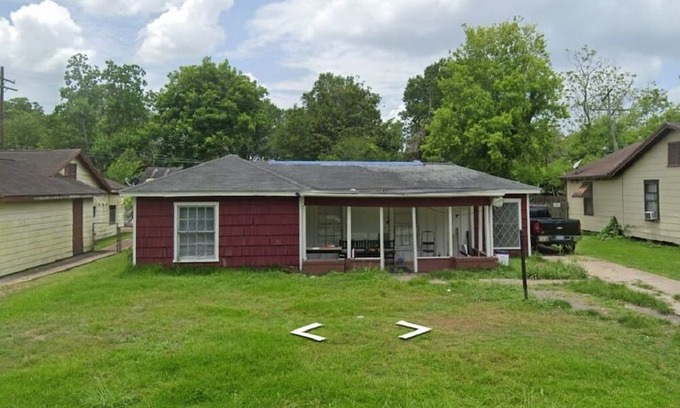 Beaumont House | Cozy 2-Bed Retreat in Vibrant Beaumont, TX