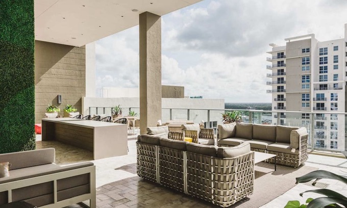 Glenvar Heights Apartment | #219 - Tucker Dadeland