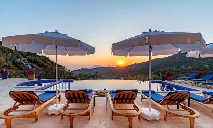 Islamlar Villa | Beautiful 5-Bed sea view Villa in islamlar