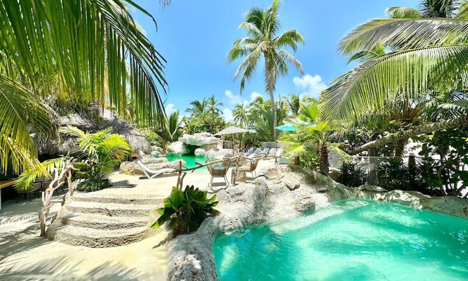 Sugarloaf Key House | Bungalows at Sugarloaf Beach - Little Hammock