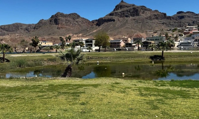 Parker Dam House | Postcard Picture Views of the Colorado River!