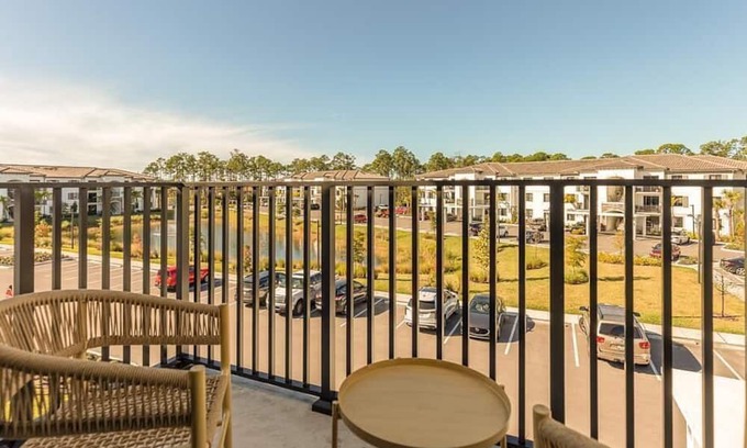 Three Oaks Apartment | Landing at The Grove at Portofino Vineyards - 3 Bedrooms in Three Oaks