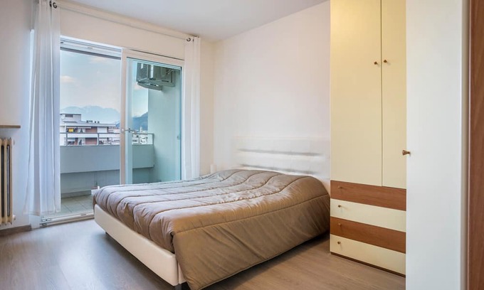 Vela Apartment | Apartment 'Appartamento Gardolo' with Mountain View, Balcony and Air Conditioning