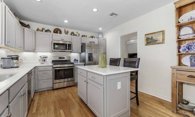 Armory Park House | 3BR 2B Tucson charm: modern comforts meet Western allure in historic Armory Park