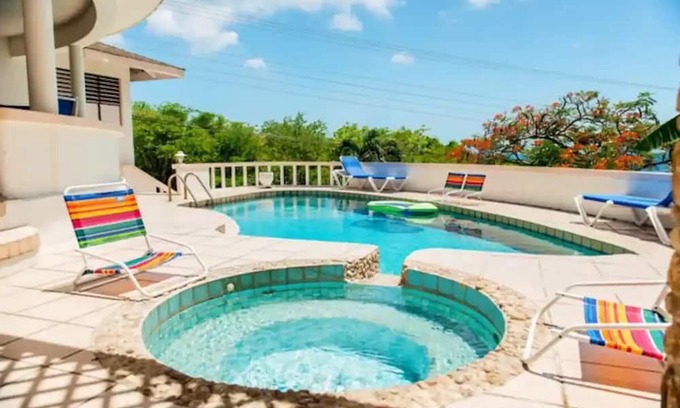Salem Villa | Amazing Villa Tropicasa