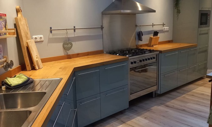 Enkhuizen House | Superhost! Kindvriendelijke ruime en luxe woning in centrum Enkhuizen.