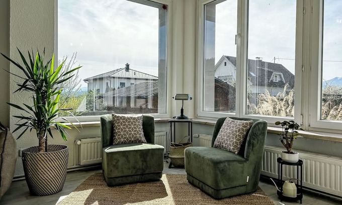 Velden am Worther See Apartment | Beautiful apartment for 6 guests with WIFI, TV, terrace, pets allowed and parking
