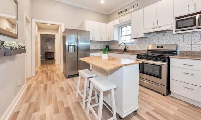 Washington Ave./ Memorial Park House | Lovely 3BR/Bath in Houston's heart. Downtown, Montrose, Heights