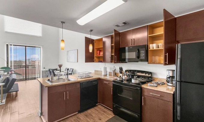 Five Points South Apartment | ~Luxurious Loft: Minutes to UAB|1BR w/ City View~