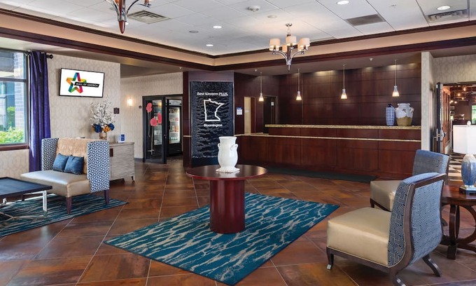 South Loop House | Luxe Comfort Near the Mall: Free Airport Shuttle & Great Beds
