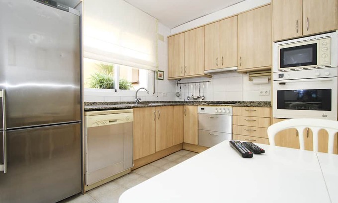 Reus Ski Chalet | AIGUESVERDS HomeStay By Turismar