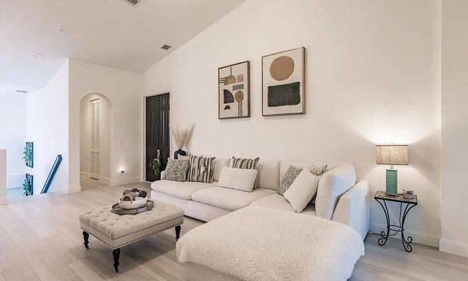 Naples Condo | Cozy 3 Bedroom 2 Bath coach home in Naples, FL