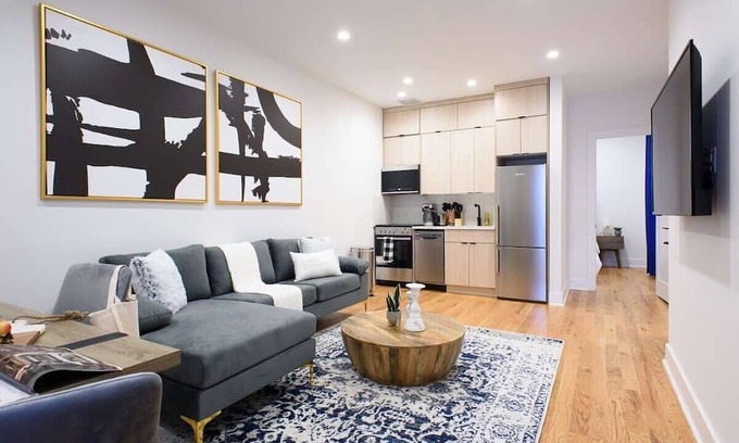 Park Slope Apartment | 7-2 2BR/1Bath in Prime Park Slope