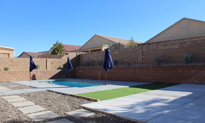 Fort Mohave House | The Mohave Fort: Pool & Patio