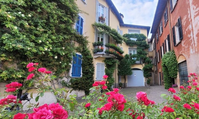 Mandello del Lario House | The House on the Vicolo al Lago