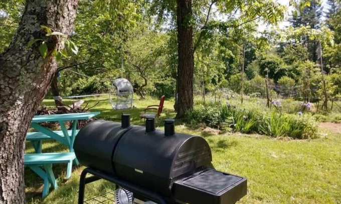 Blacksburg House | Blacksburg Apple Orchard
