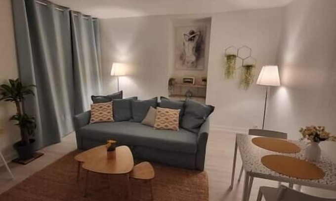 Vendome Apartment | Appartement zen et Calme, Centre Ville