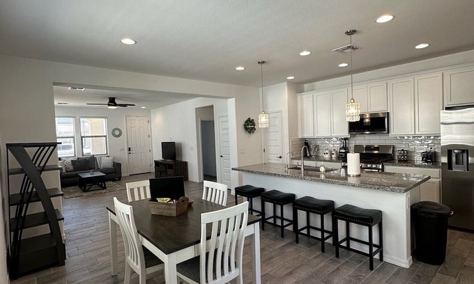 Surprise House | Beautiful Brand New Cozy Home With Pool