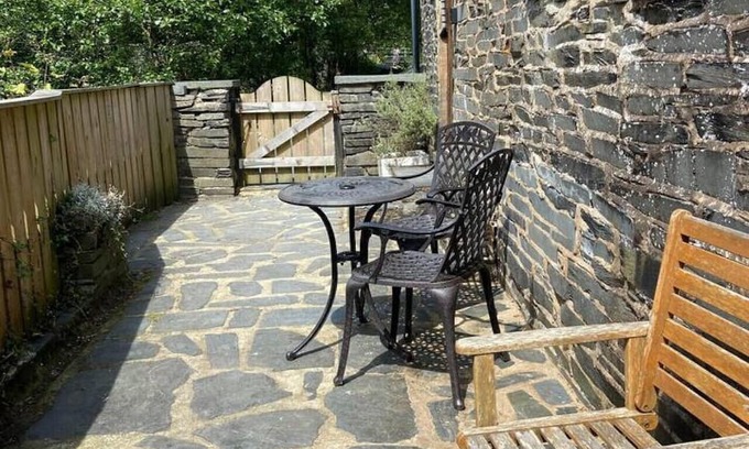 Corris House | Country Cottage by the River in The Dyfi Valley