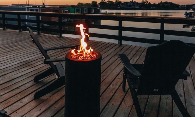 Sandusky Boat Rental | Houseboat Couples Retreat at SoLSTAY