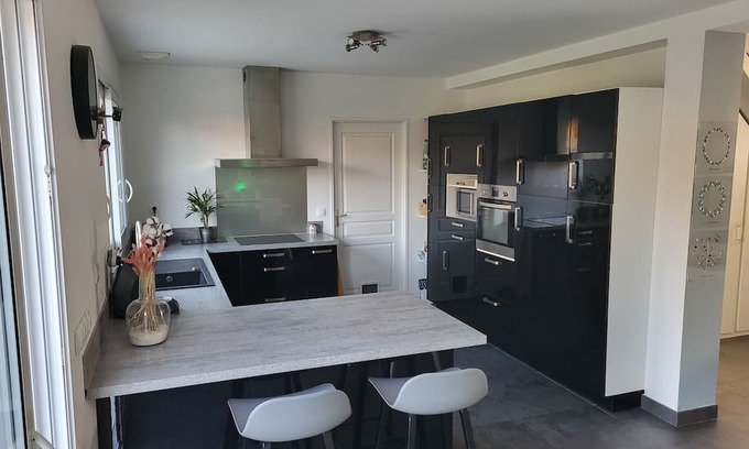 Villiers-Saint-Frederic House | Maison Familiale de 120m2 et son Jardin Idéalement Placée Pour JO 2024