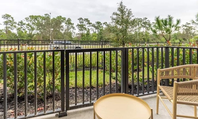 Three Oaks Apartment | Landing at The Grove at Portofino Vineyards - 3 Bedrooms in Three Oaks