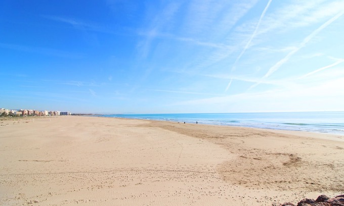 Sagunto Apartment | Global Properties: Apartment with beach views