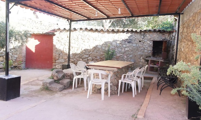 Pelahustan House | Holiday house Pelahustan for 2 - 12 persons with 6 bedrooms - Holiday house