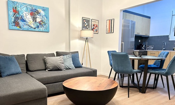 Peiraiki Apartment | Just Home - One Bedroom Apartment, Sleeps 4