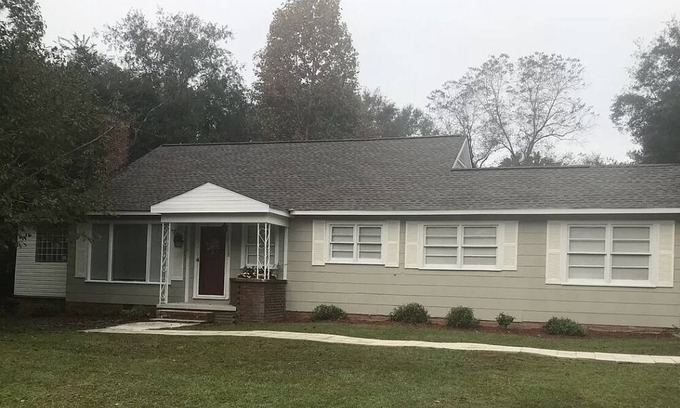 Enterprise House | House on Westview