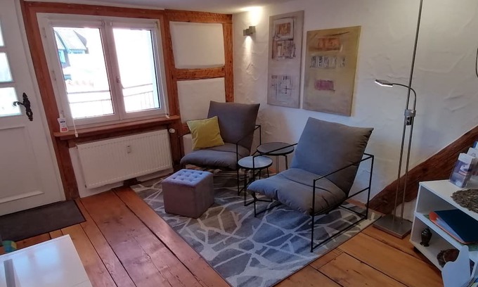 Altstadt Apartment | Zentrale Wohlfühloase Inkl Parkplatz - Zum Blauen Schild