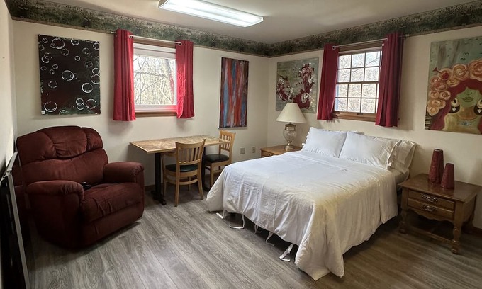 Brodheadsville Bed & Breakfast | Chestnuthill Star Bed And Breakfast