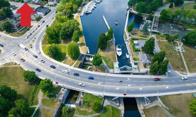 Smiths Falls House | Just 175 steps from the world famous Rideau Canal