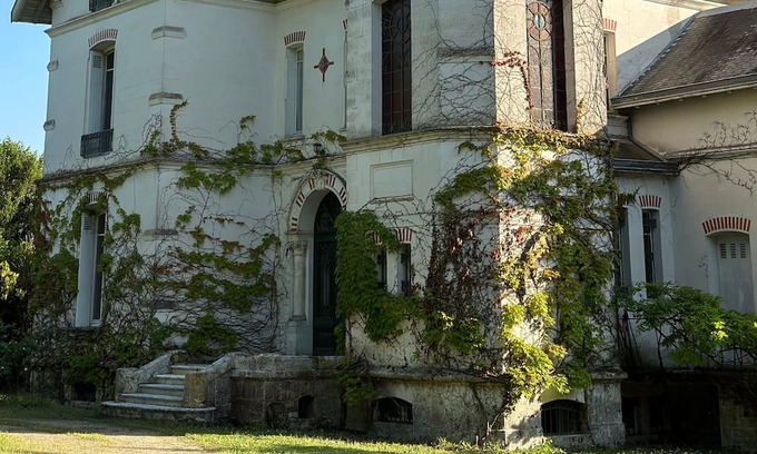 Linars House | Château de Moulède