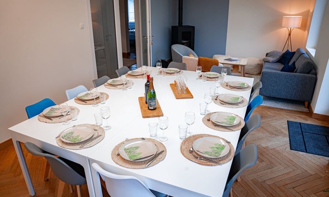 Cluses Villa | Villa 300m2, 6 Chambres aux Portes des Stations de ski