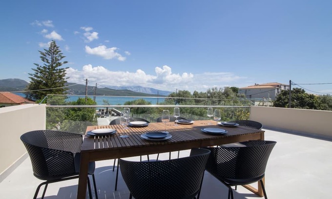 Episkopos Apartment | Two-Bedroom Apartment Sea View